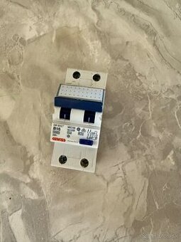 Elektro materiál