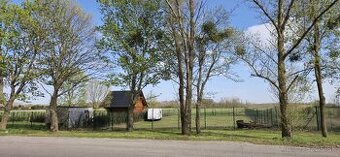 Slnečný pozemok na záhradkárčenie a rekreáciu 500-1000 m2