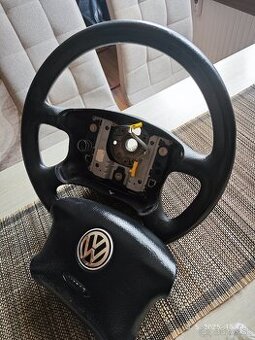 Predám volant s airbagom vw golf 4