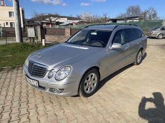Mercedes Benz E 220