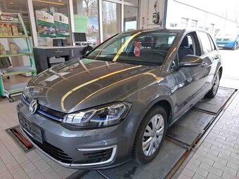 E-Golf 06/2020, 57000 Km, Tepelné čerpadlo, Kamera, CCS, DPH