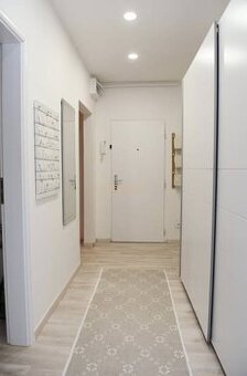 ASSENZIO - NA PRENAJOM - 1 izb BYT 43m2- MESAČNÁ-RUŽINOV