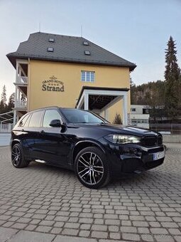 BMW X5 40D Carbon Schwarz