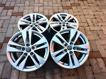 Opel astra 5x105 r16