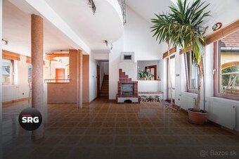 SRG | Jedinečný 5-izb. dom so štedrým priestorom | Krátka