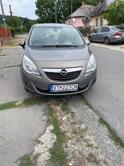 Predam opel meriva 1.4 benzin