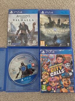 Hry na PS4 (AC Valhalla, Hogwarts Legacy)