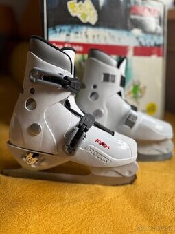 Detské nastaviteľné korčule na ľad 30-35