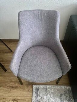 Predám 4 moderné jedálenské stoličky