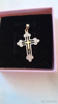 Krížik 14 kar. zlato