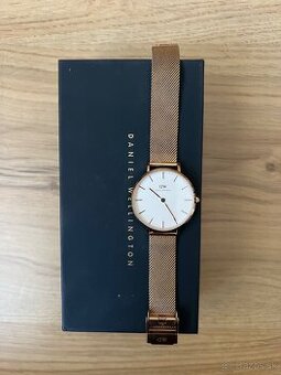 Daniel Wellington Petite Melrose zlaté hodinky