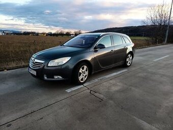 Opel Insignia 1.6 turbo benzin/lpg