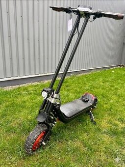 Dual motor Elektrická kolobežka