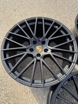 Original Porsche Cayenne Coupe E3 - 22”
