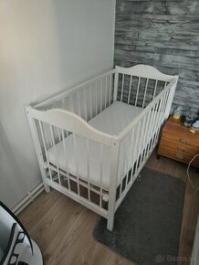 Postieľka s matracom+ prebalovaci pult + baldachyn - 1