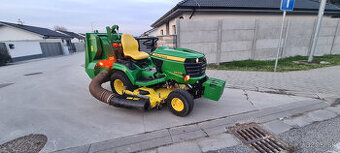 Profesionálna traktorová kosačka John Deere X950R