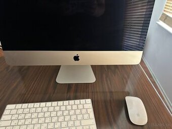 iMac 21,5 (2015)