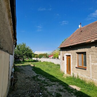 Predám rodinný dom vo Viničnom na 676m2 pozemku