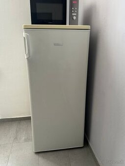 Mraznička Electrolux (kombinovaná chladnička s mrazničkou)