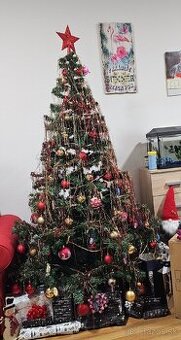 Predám umelý vianočný stromček 🌲180/220cm