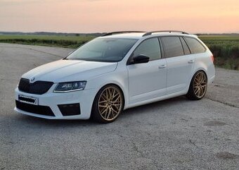 🚗 Škoda Octavia Combi RS 2.0TDI DSG 135kW 2015