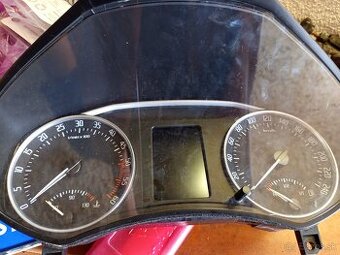 Škoda octavia 2 fl budíky