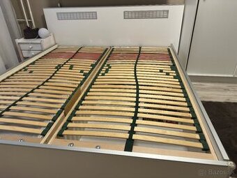 Manželská posteľ 180x200