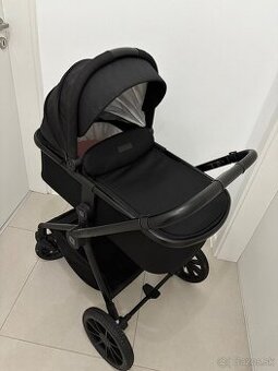 Moon Clicc 2023 s autosedačkou Avionaut cosmo Black- melange