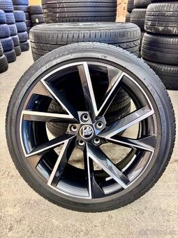 ORIGINAL SKODA KAROQ SPORTLINE VEGA R19 5x112 225/45/19 - 1