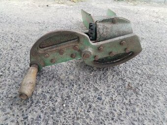 Rezak,krájač,sekac na žihľavu