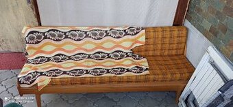 skladacia posteľ aj na sedenie

