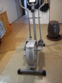 ELIPTICKÝ TRENAŽER ZN. INSPORTLINE  STOONE