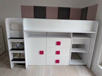 Poschodová posteľ s úložným priestorom
