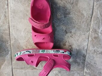 Predam dievčenské sandále