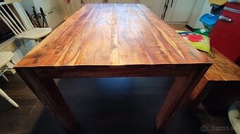 Masívny jedálenský stôl (mango)