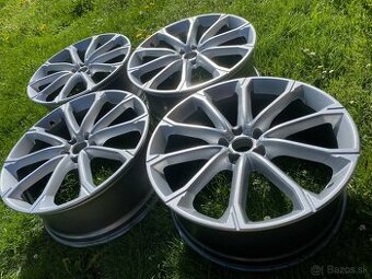 Elektrony 5x112 R21 Originál Audi sport  RSQ3