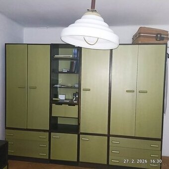 Darujem za odvoz skrine