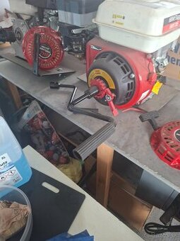 4 taktne motory na predaj so starovanim na kluku