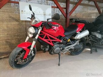 Ducati Monster 696+