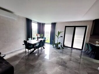PREDAJ – 5 izbová novostavba bungalov – okr. SOBRANCE