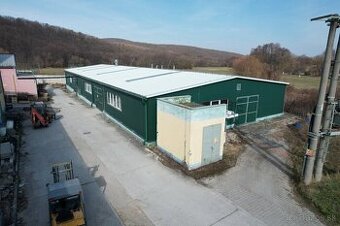 Ponúkame na prenájom výrobnú halu o rozlohe 941 m2, nachádza