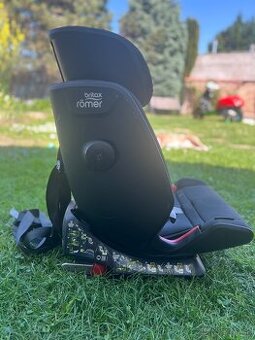 Polohovateľná sedačka Britax Romer Advansafix IV