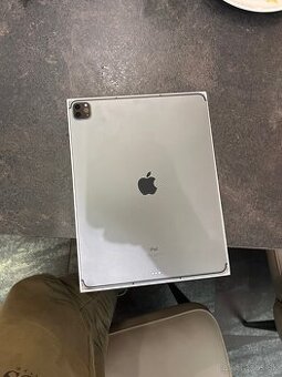 iPad Pro 12.9 (5. generácia), 256 GB, Wi-Fi + Cellular, 2021