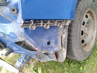 Skoda Fabia 2 držiak naraznika