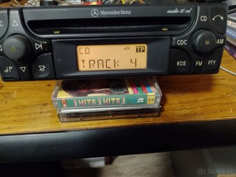 Autorádio Mercedes audio 10 CD + kód
