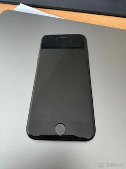 iPhone se 2020- batéria 87%