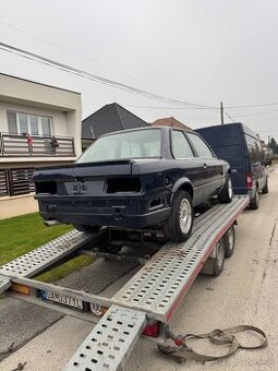 Bmw e30 320i coupe