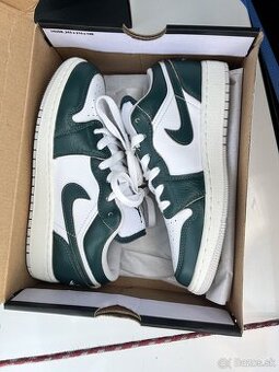 Nike air jordan 1 low