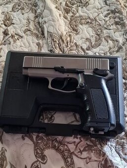 Vzduchová Pištol Co 2 Ecol 4.5 Mm Ako Nová