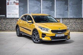 XCeed 1.4 T-GDi Gold, 1. majiteľ, slovenské, nelakované